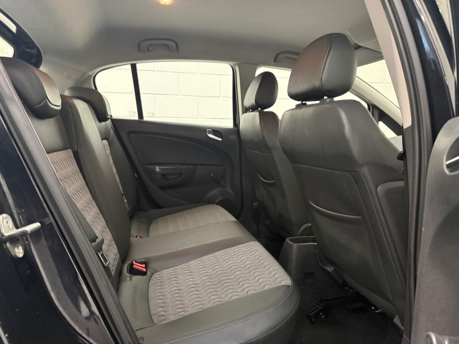 Used Vauxhall Corsa 2011 for sale - 78047923: Photo 20