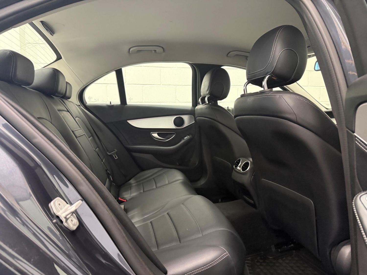 Used Mercedes-Benz C Class 2016 for sale - 76659174: Photo 21