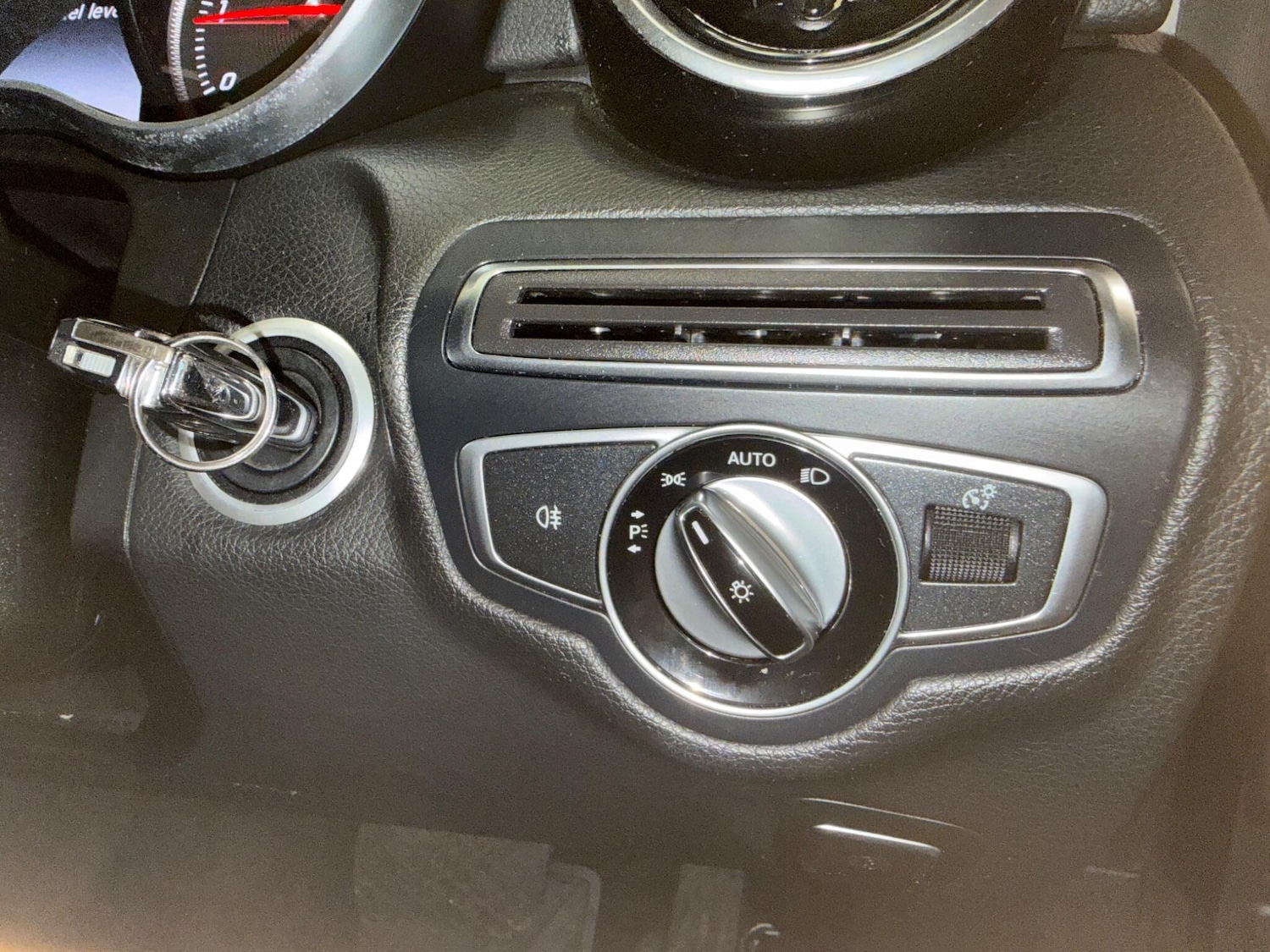 Used Mercedes-Benz C Class 2016 for sale - 76659174: Photo 26