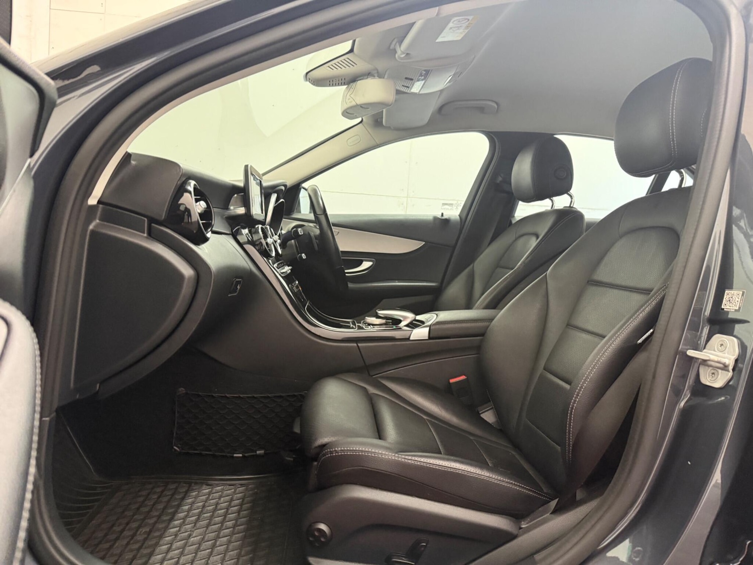 Used Mercedes-Benz C Class 2016 for sale - 76659174: Photo 34