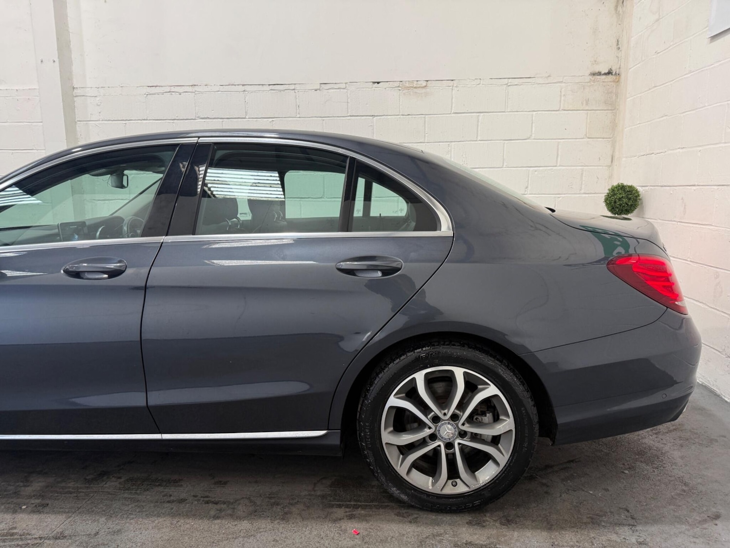 Used Mercedes-Benz C Class 2016 for sale - 76659174: Photo 44