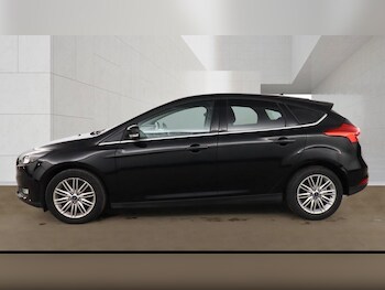 Used Ford Focus 2017 for sale - 78260925: Photo