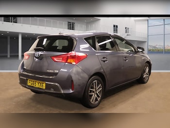 Used Toyota Auris 2015 for sale - 76201329: Photo 3