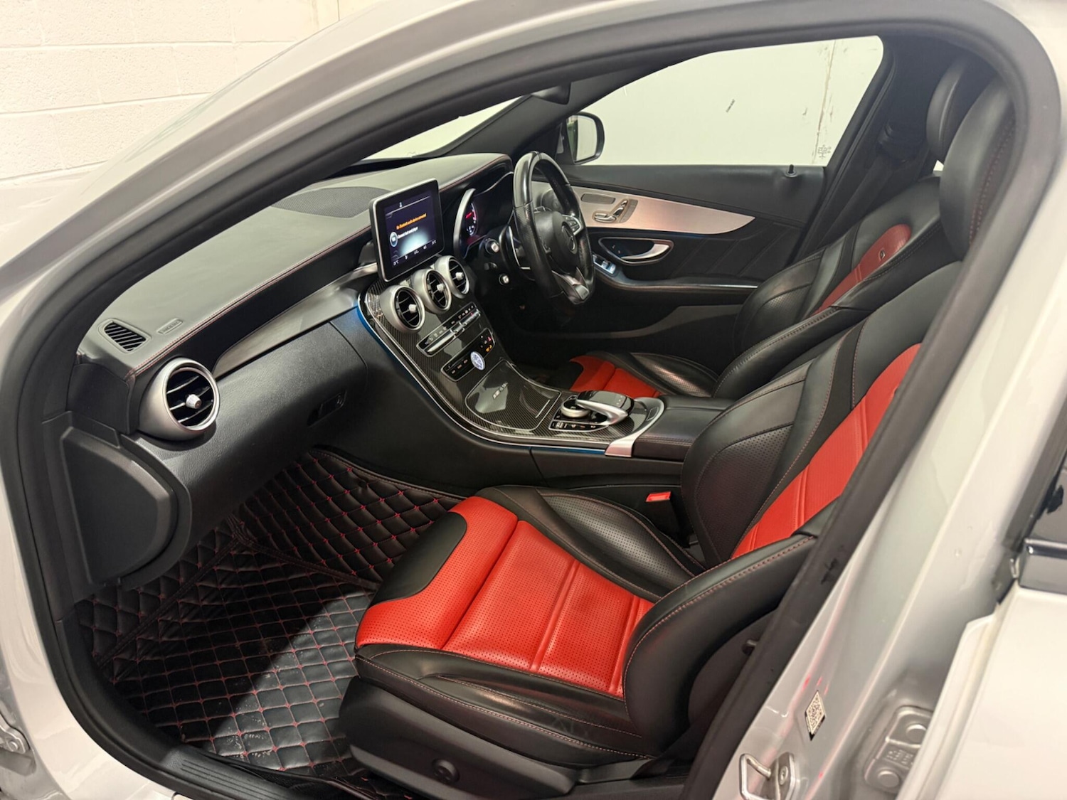 Used Mercedes-Benz C Class 2017 for sale - 76952708: Photo 31