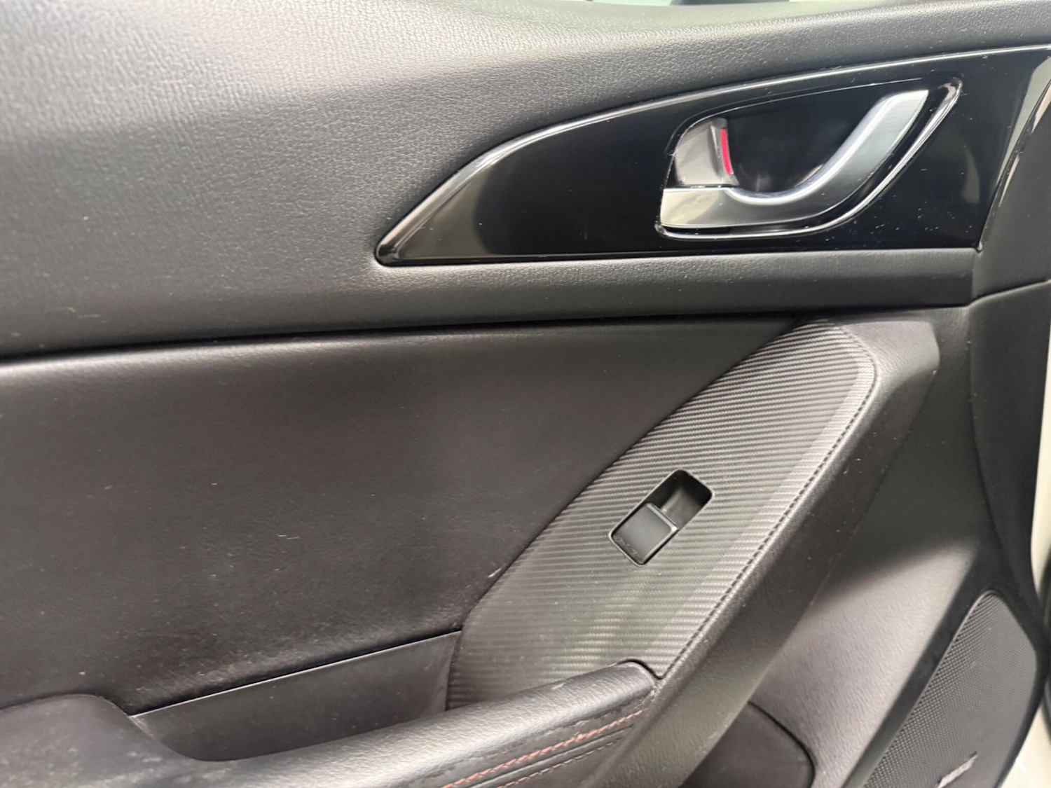 Used Mazda Mazda3 2016 for sale - 76688638: Photo 29