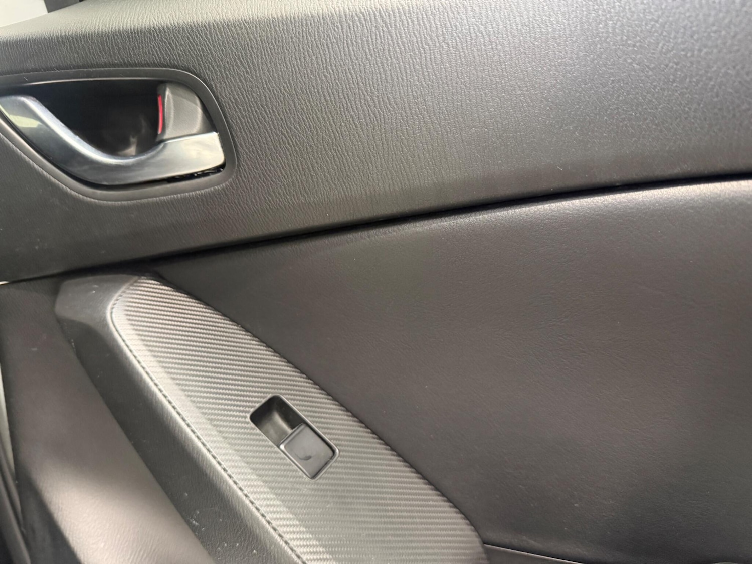 Used Mazda Mazda3 2016 for sale - 76688638: Photo 47