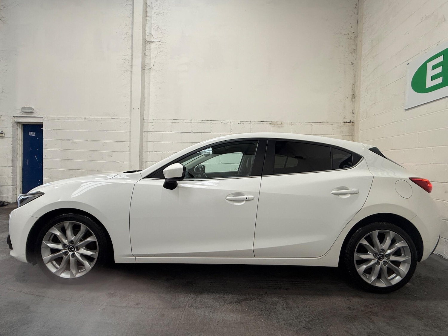 Used Mazda Mazda3 2016 for sale - 76688638: Photo 7