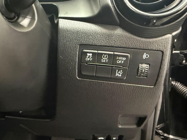Used Mazda Mazda2 2016 for sale - 76226674: Photo 26