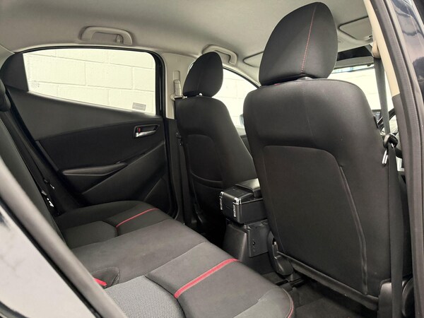 Used Mazda Mazda2 2016 for sale - 76226674: Photo 29