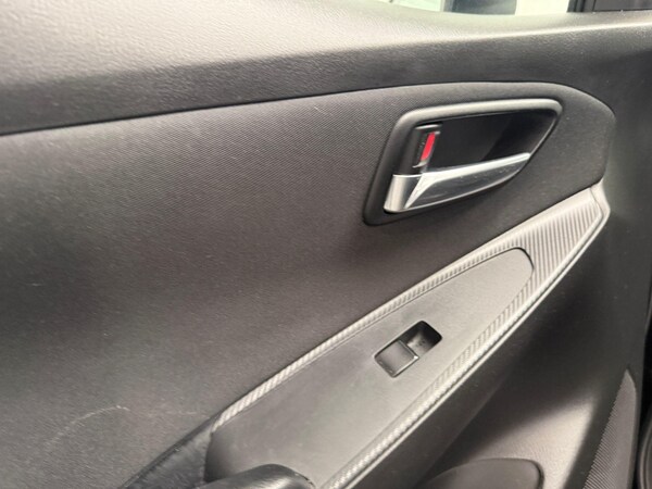 Used Mazda Mazda2 2016 for sale - 76226674: Photo 46
