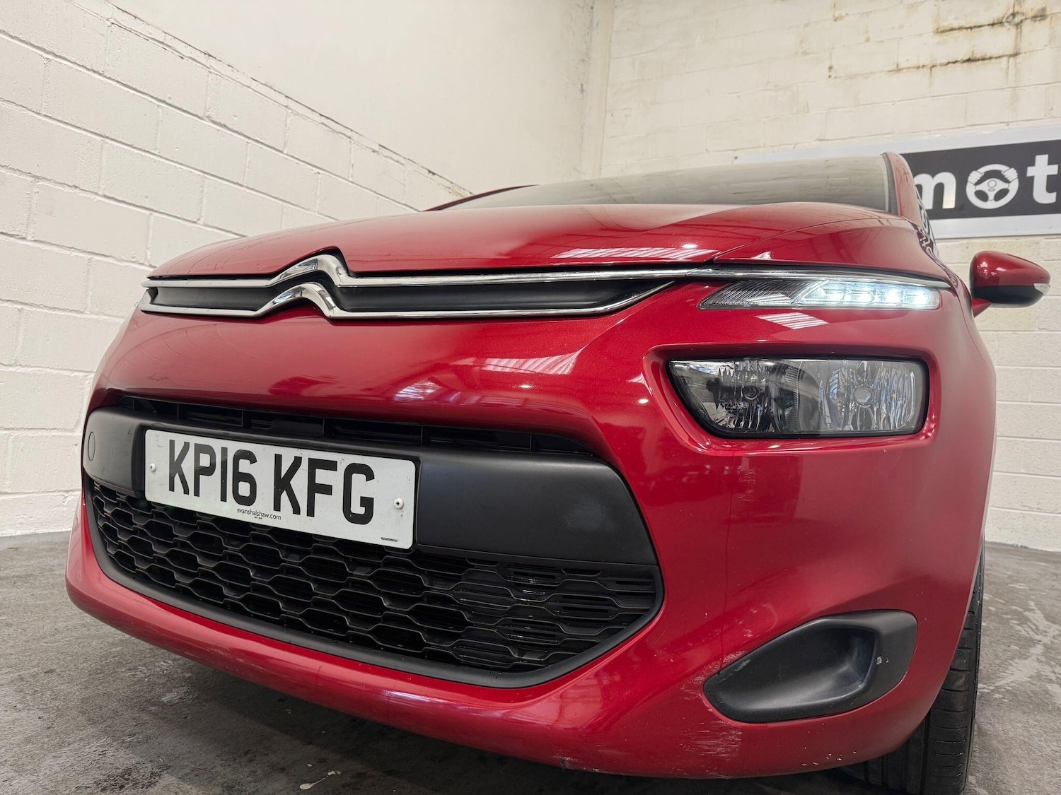 Used Citroen C4 Picasso 2016 for sale - 77101832: Photo 8