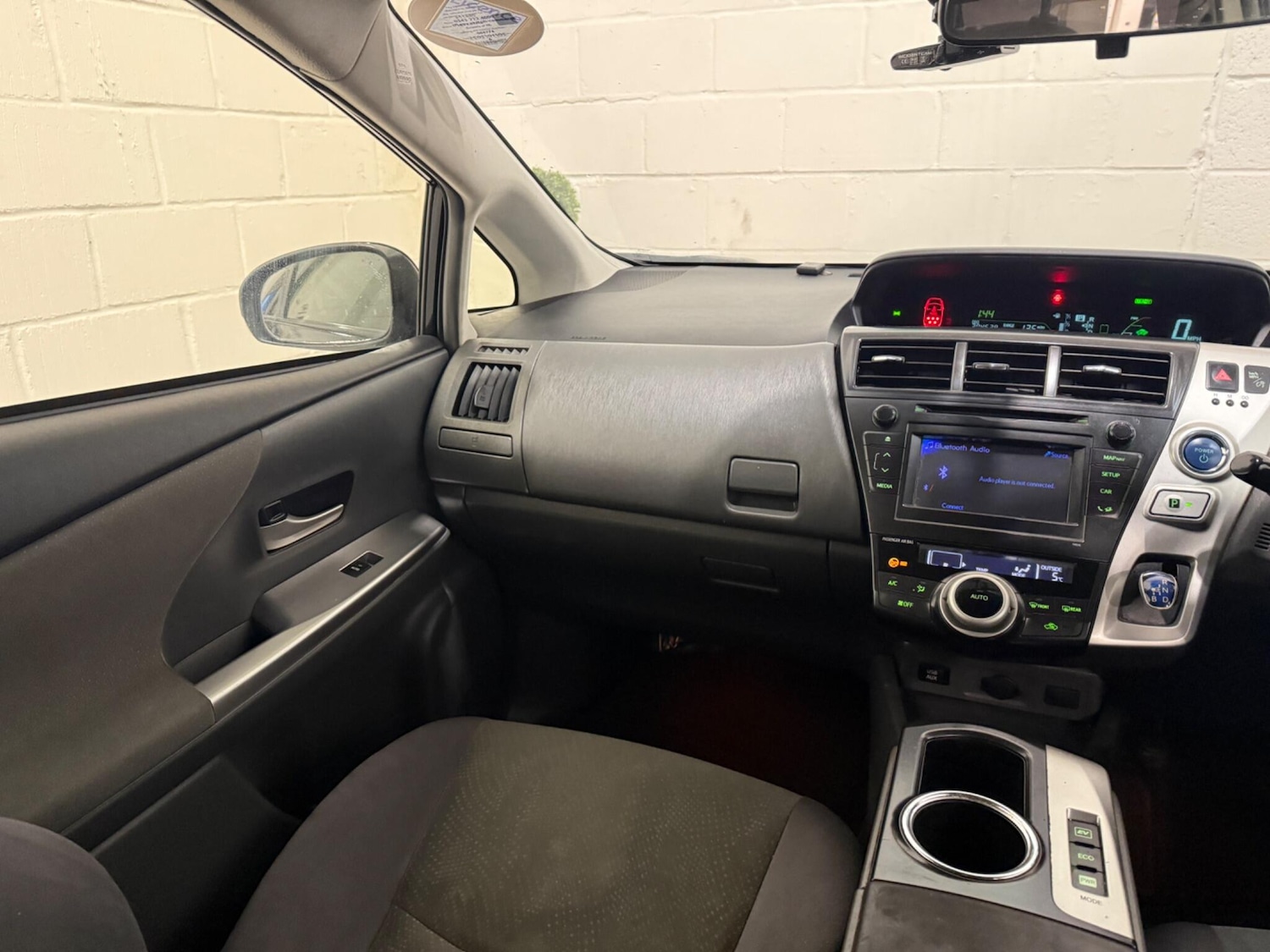 Used Toyota Prius+ 2015 for sale - 77202650: Photo 14