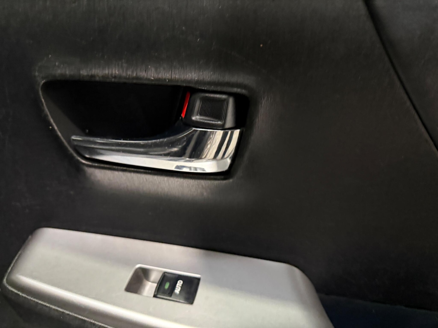 Used Toyota Prius+ 2015 for sale - 77202650: Photo 29