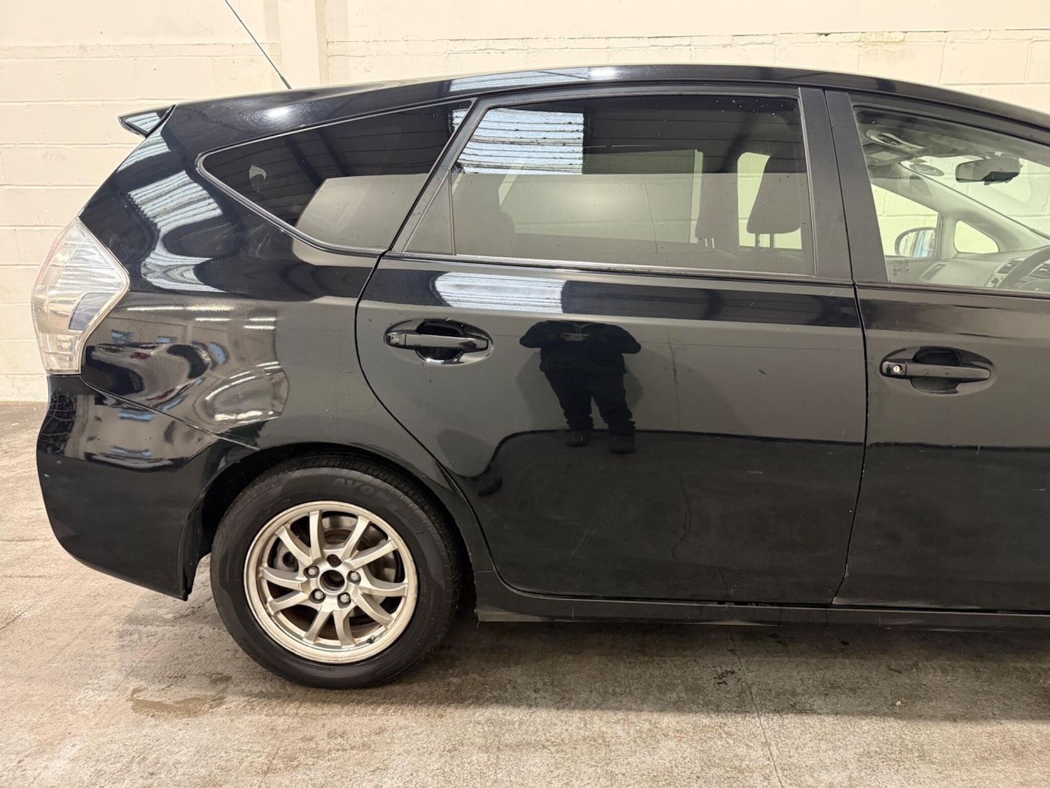 Used Toyota Prius+ 2015 for sale - 77202650: Photo 32