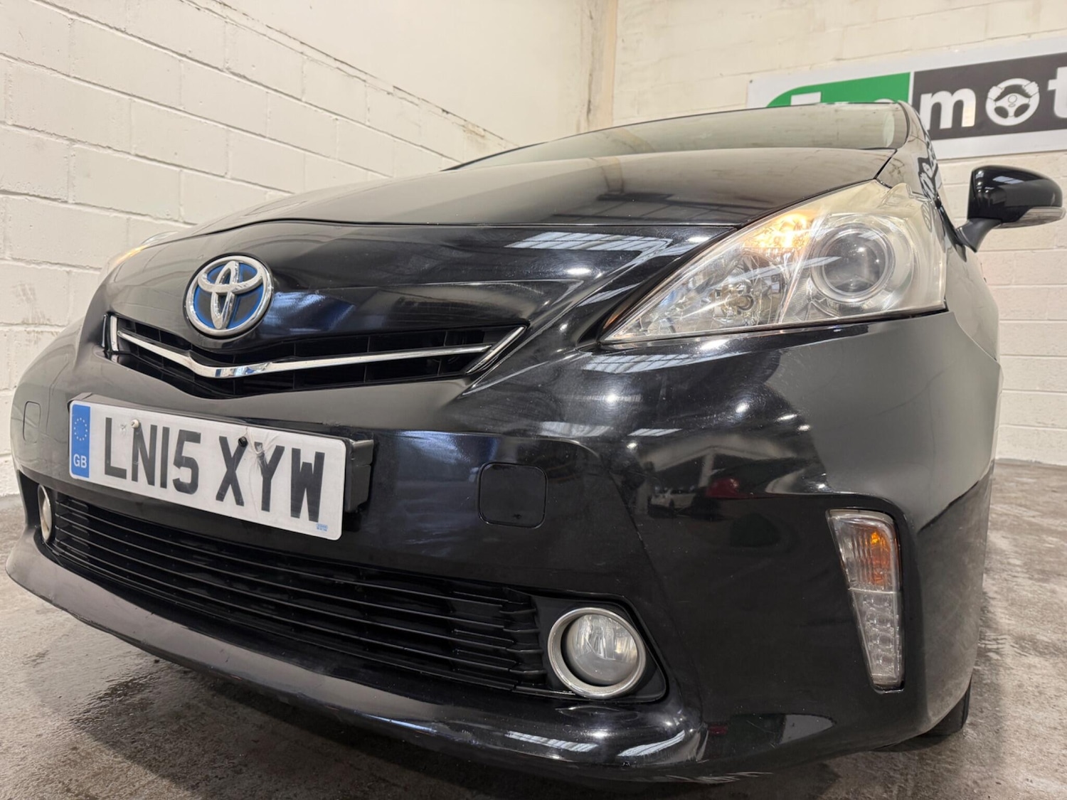 Used Toyota Prius+ 2015 for sale - 77202650: Photo 38