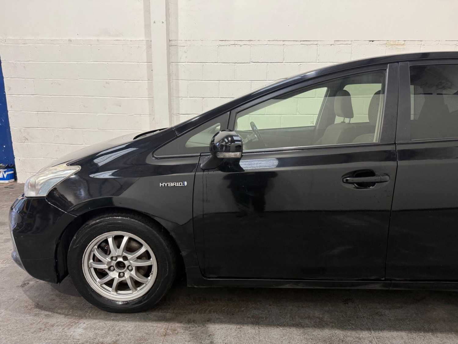Used Toyota Prius+ 2015 for sale - 77202650: Photo 6