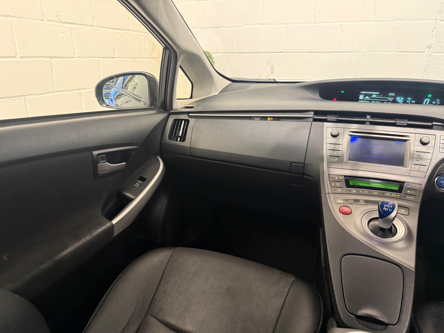 Used Toyota Prius 2014 for sale - 77305129: Photo 17