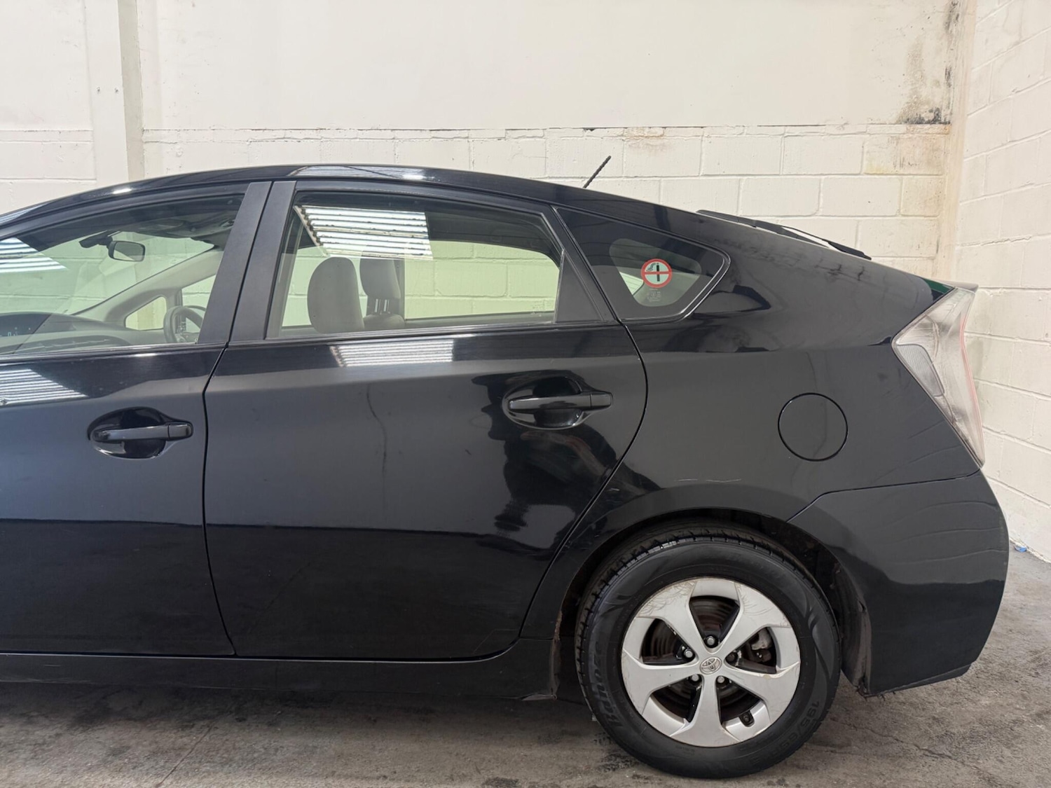 Used Toyota Prius 2014 for sale - 77305129: Photo 33