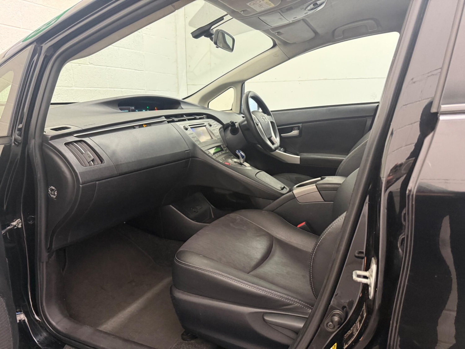 Used Toyota Prius 2014 for sale - 77305129: Photo 36