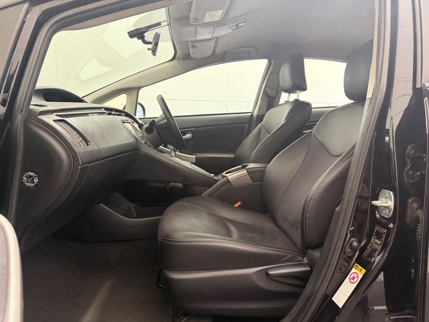 Used Toyota Prius 2014 for sale - 77305129: Photo 38