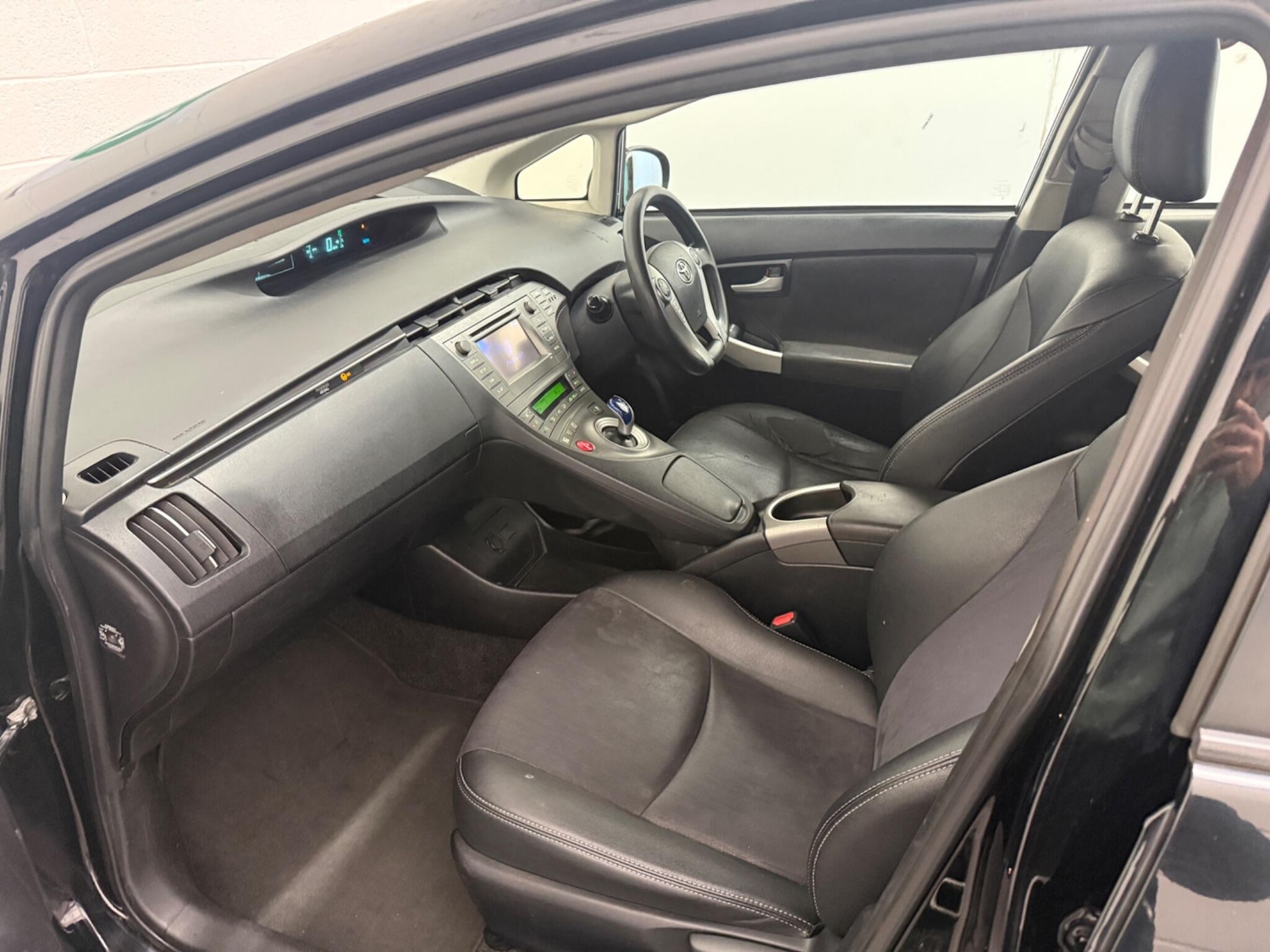 Used Toyota Prius 2014 for sale - 77305129: Photo 39