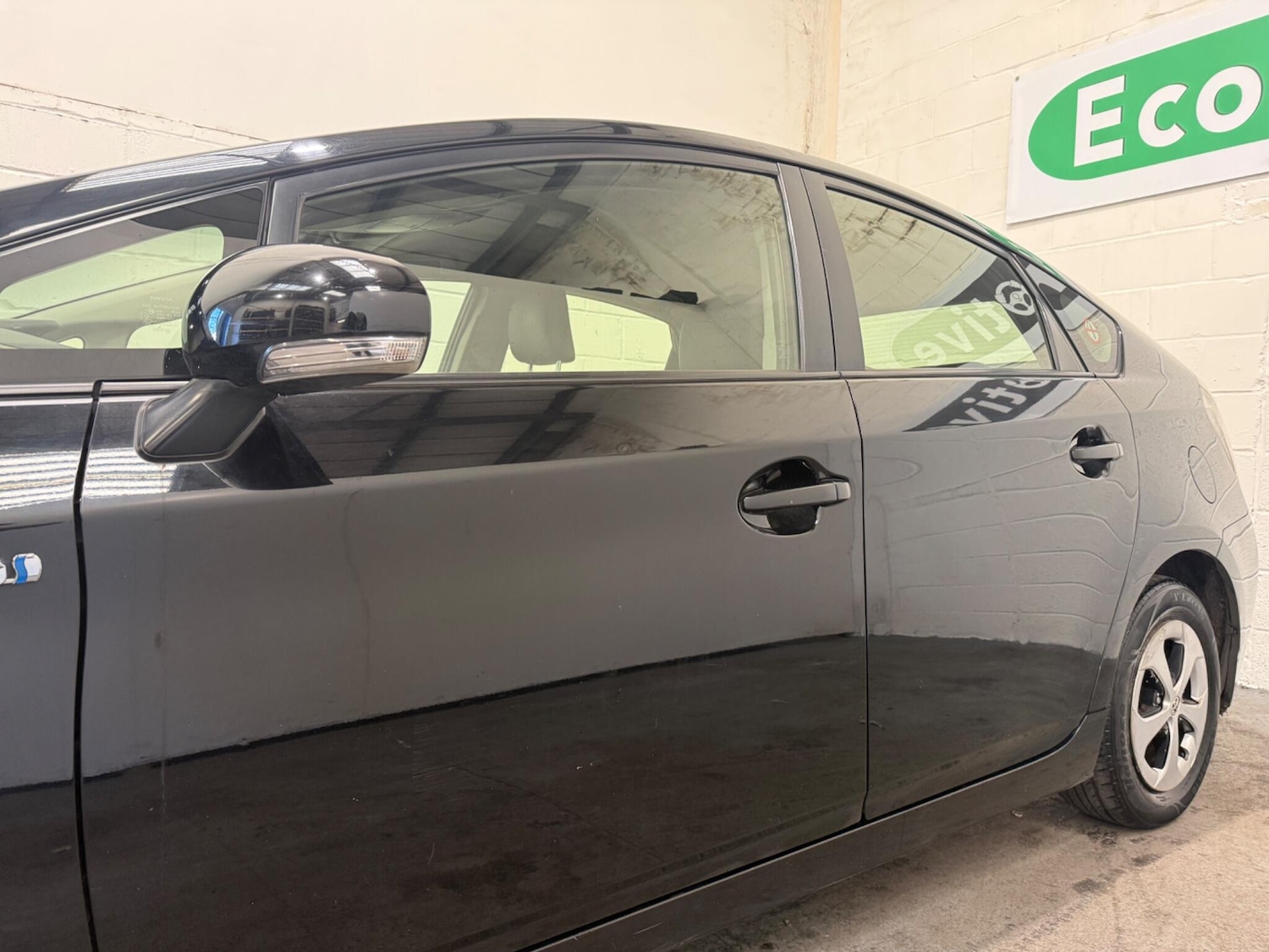 Used Toyota Prius 2014 for sale - 77305129: Photo 45