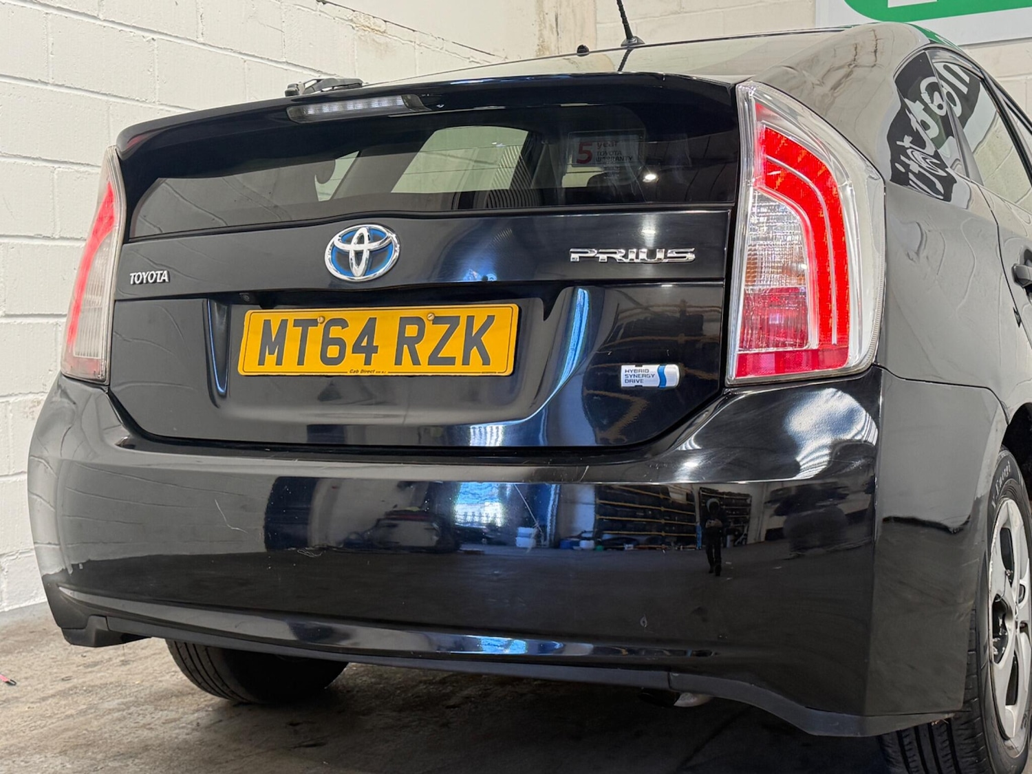 Used Toyota Prius 2014 for sale - 77305129: Photo 9