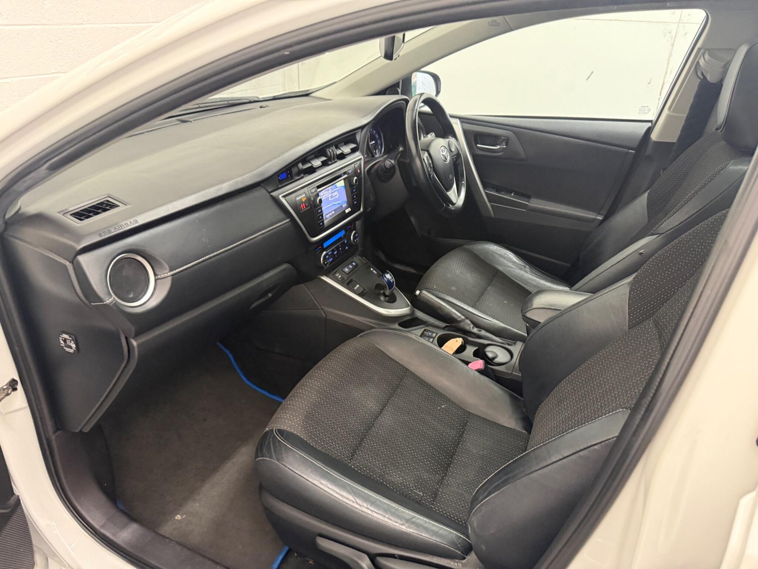 Used Toyota Auris 2014 for sale - 77783703: Photo 38