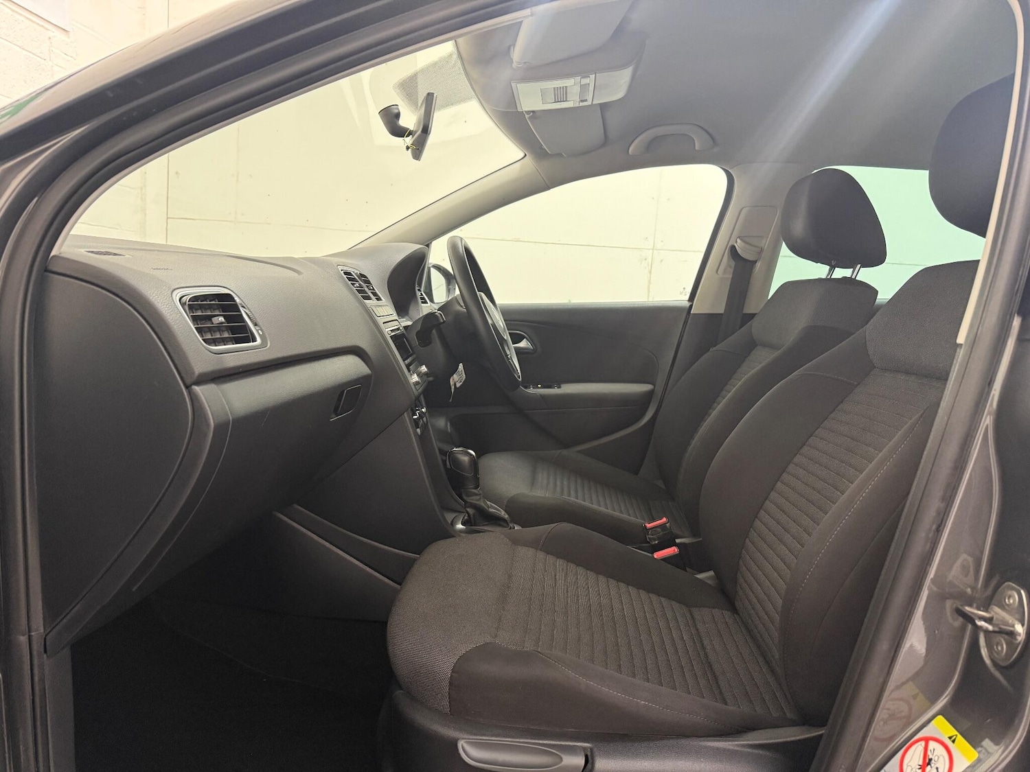 Used Volkswagen Polo 2012 for sale - 77029845: Photo 42