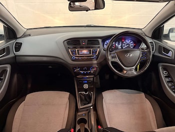 Used Hyundai i20 2015 for sale - 79366326: Photo