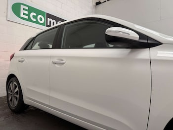Used Hyundai i20 2015 for sale - 79366326: Photo