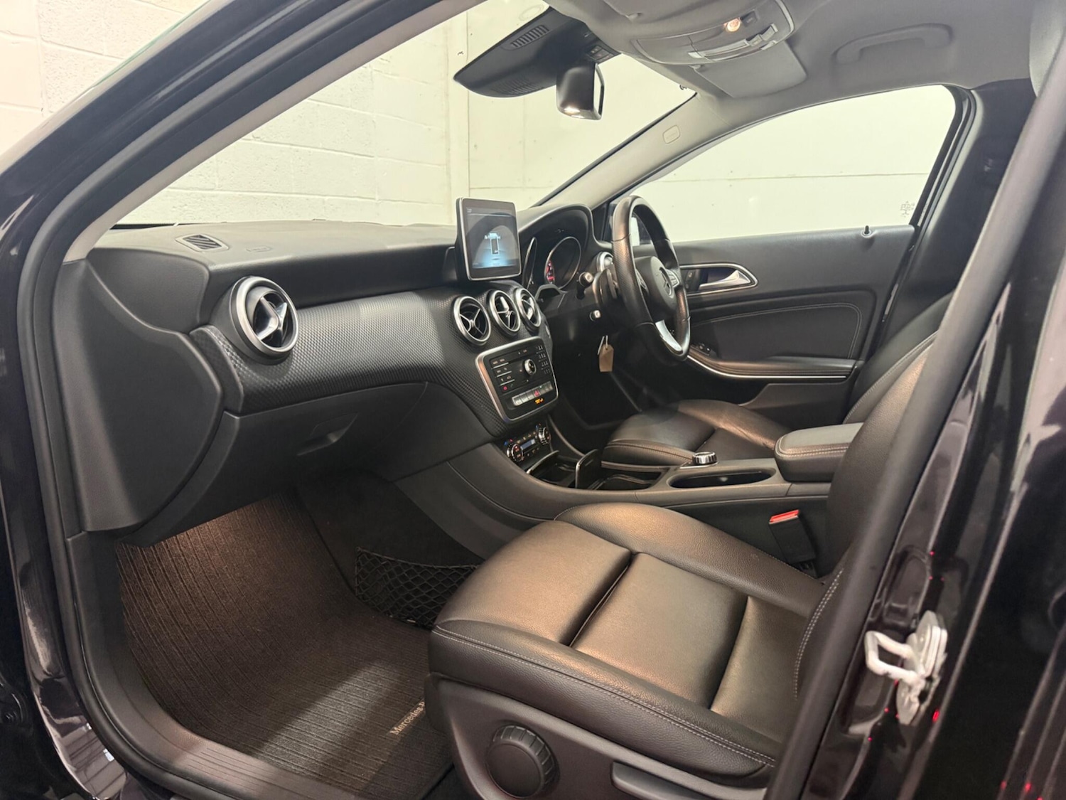 Used Mercedes-Benz A-Class 2016 for sale - 77074654: Photo 20