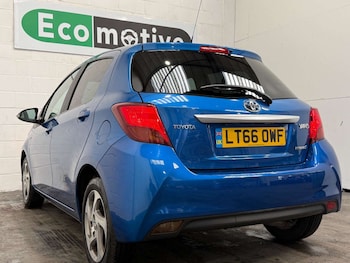 Used Toyota Yaris 2016 for sale - 78541870: Photo