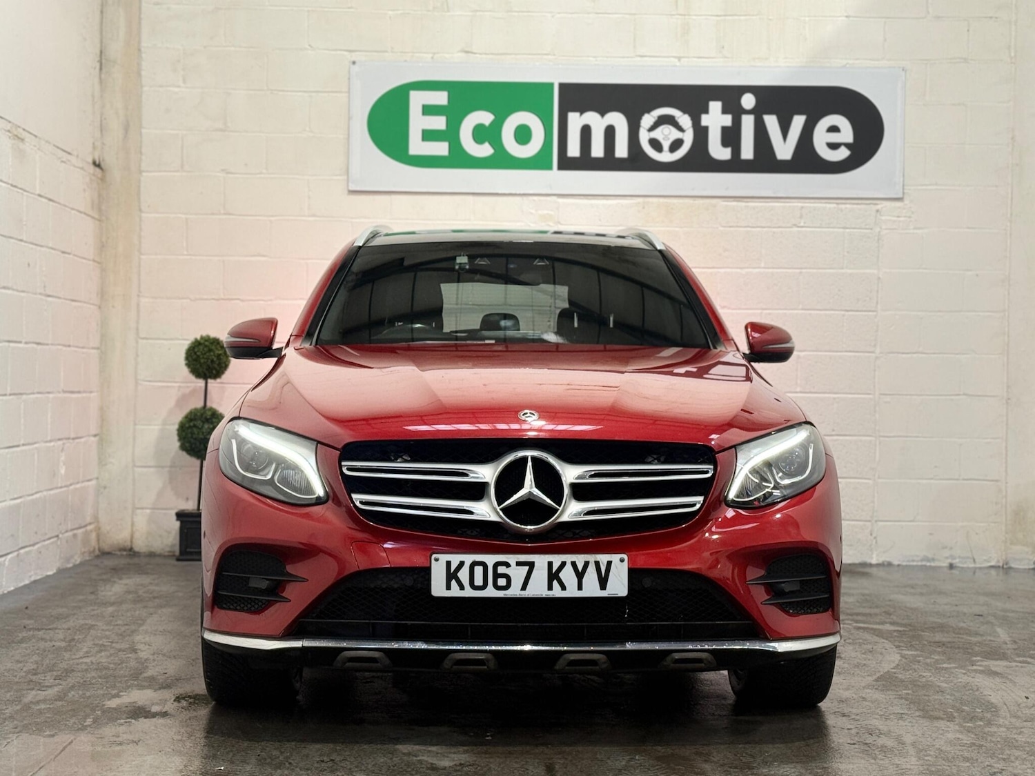 Used Mercedes-Benz GLC 2018 for sale - 76855754: Photo 2