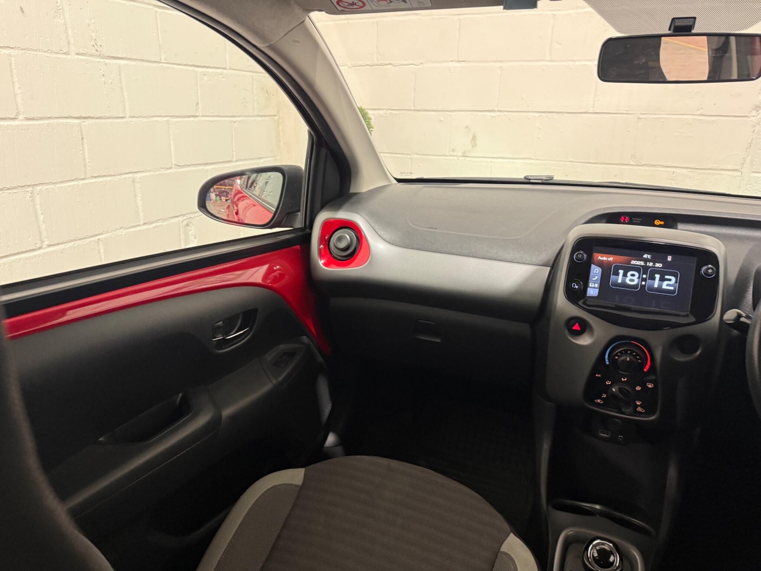 Used Toyota AYGO 2019 for sale - 77101933: Photo 16