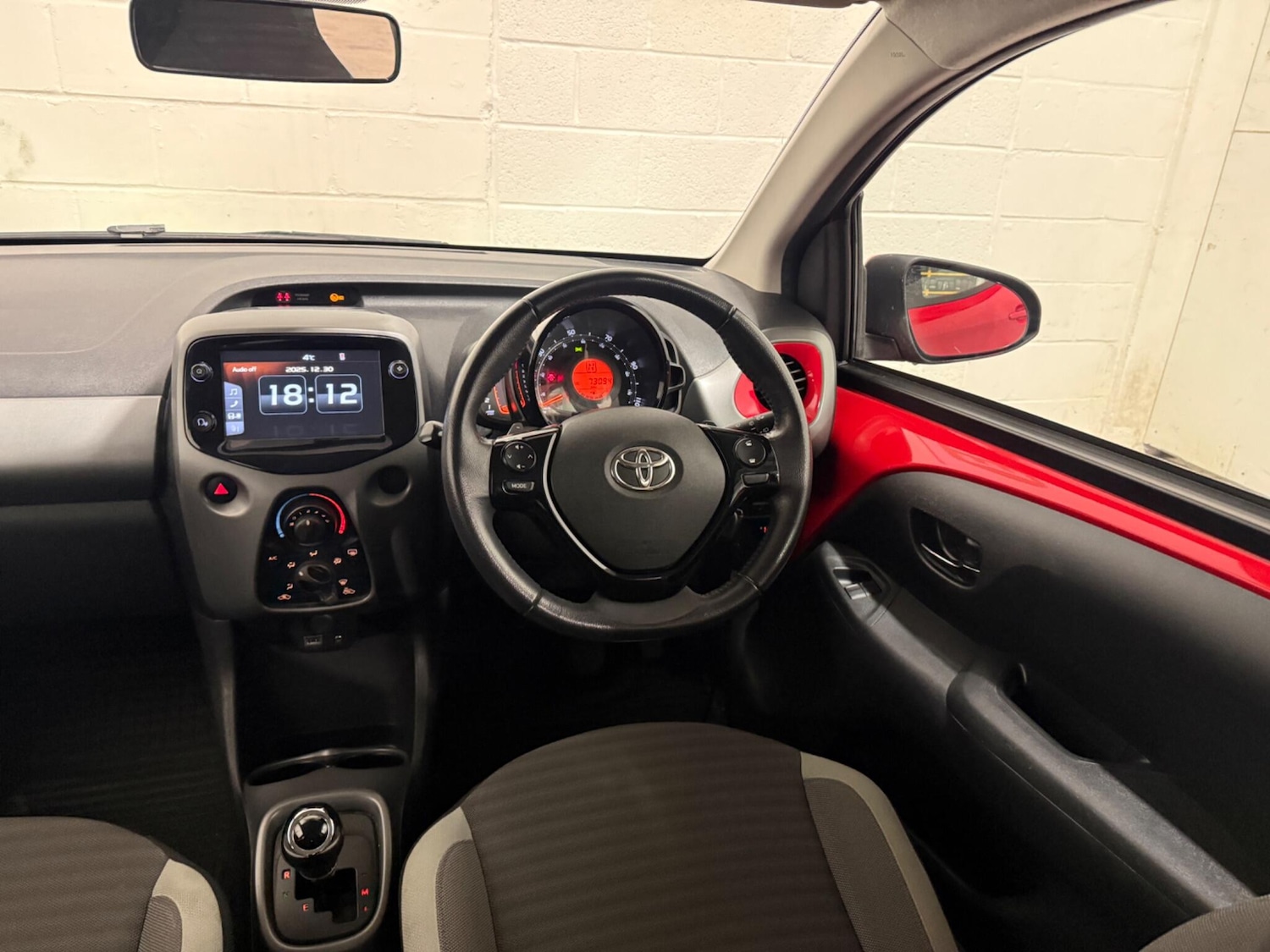 Used Toyota AYGO 2019 for sale - 77101933: Photo 17
