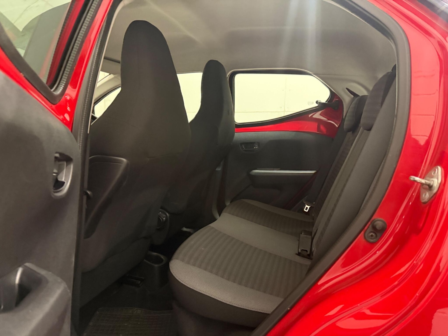 Used Toyota AYGO 2019 for sale - 77101933: Photo 25