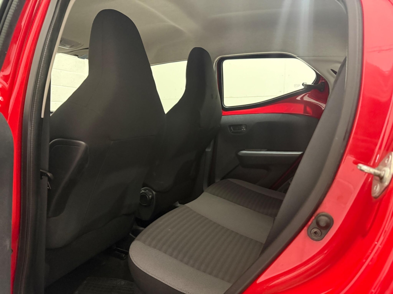 Used Toyota AYGO 2019 for sale - 77101933: Photo 27