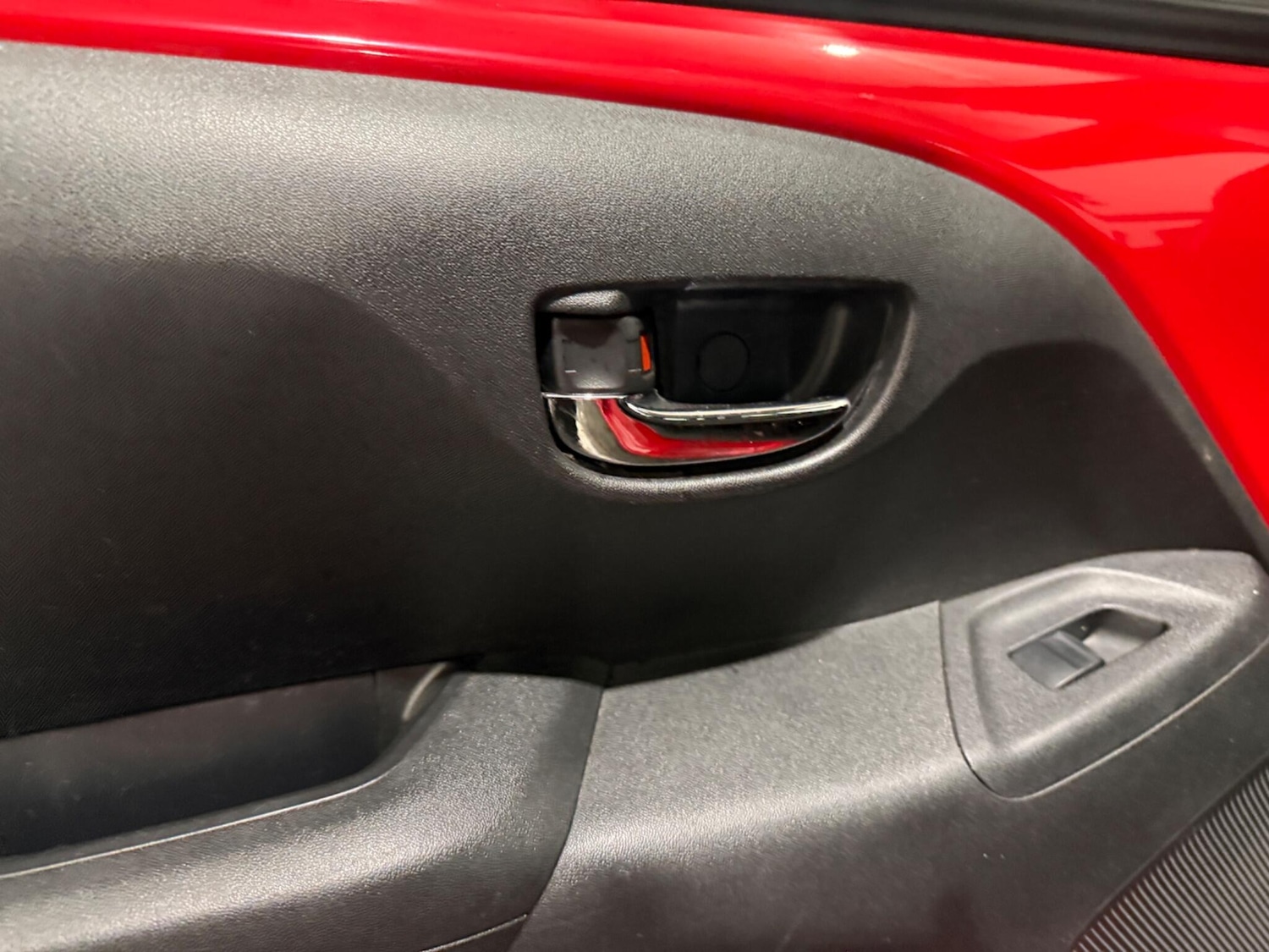 Used Toyota AYGO 2019 for sale - 77101933: Photo 32