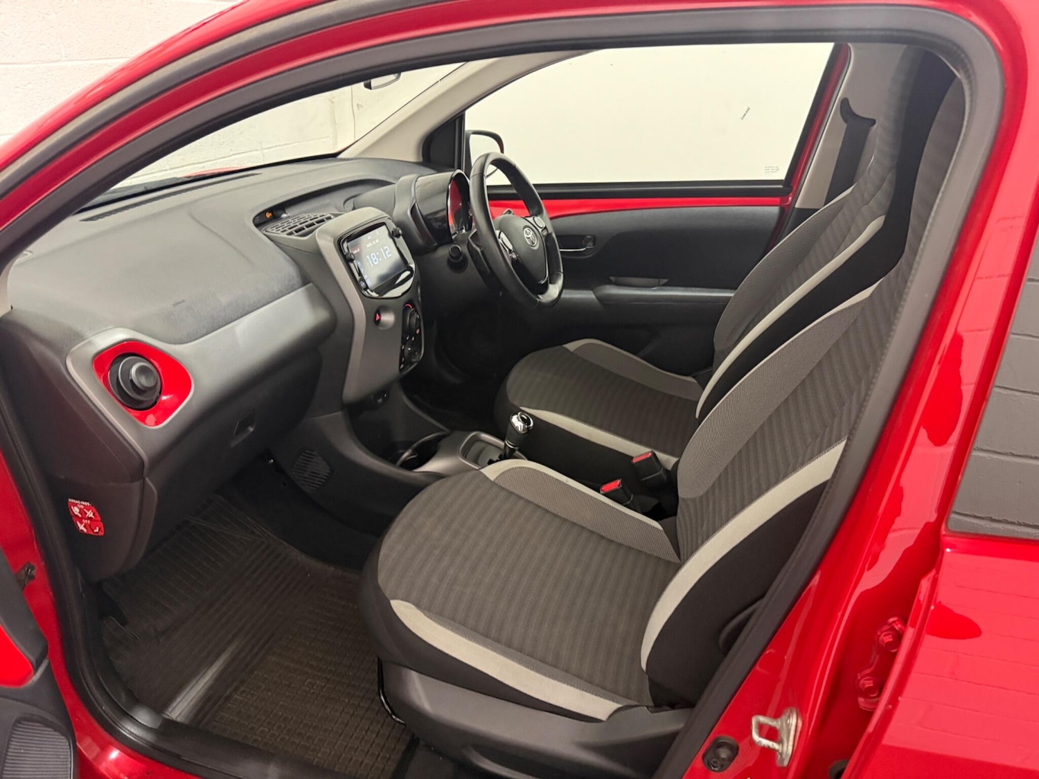 Used Toyota AYGO 2019 for sale - 77101933: Photo 36