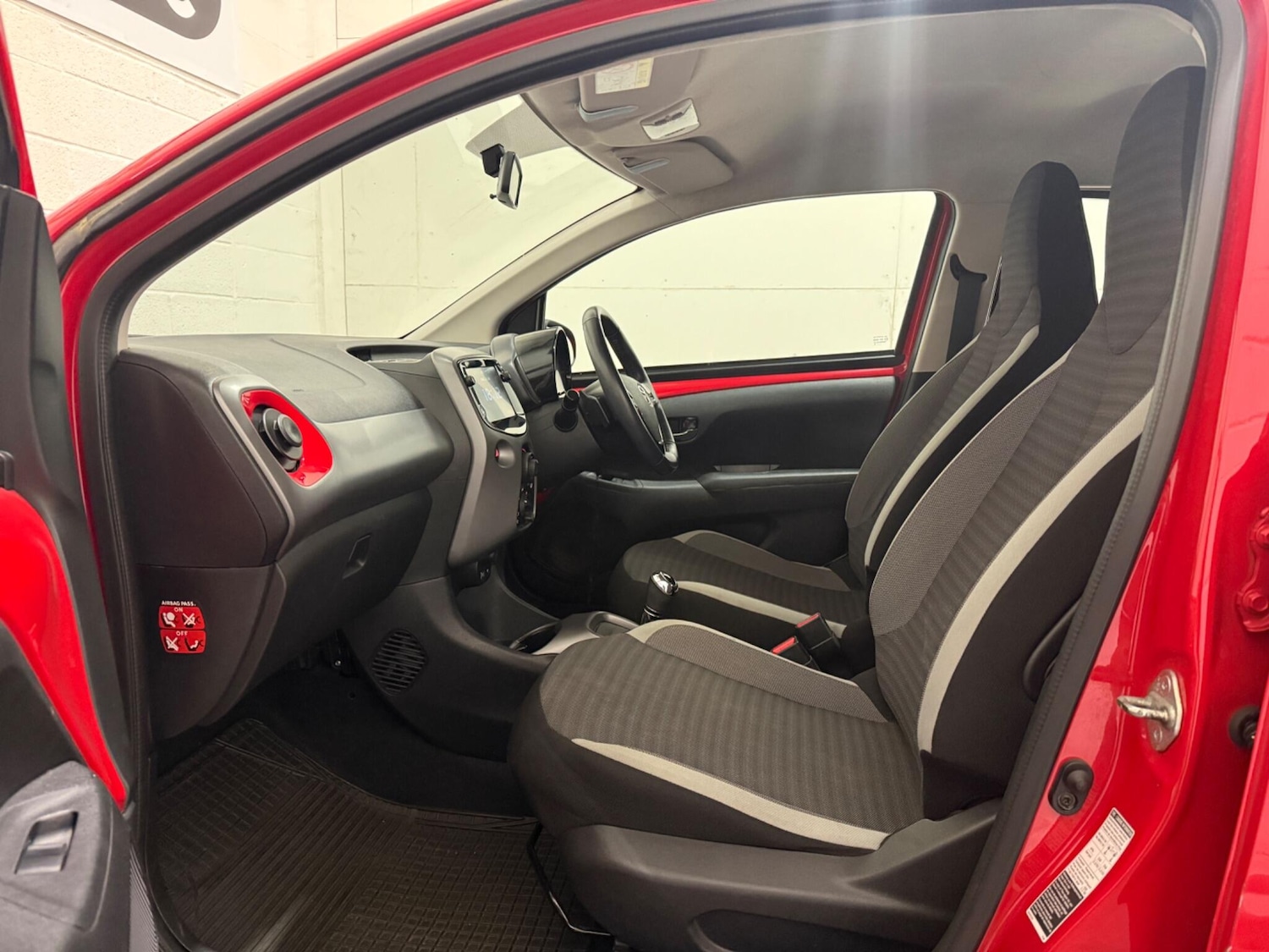 Used Toyota AYGO 2019 for sale - 77101933: Photo 37