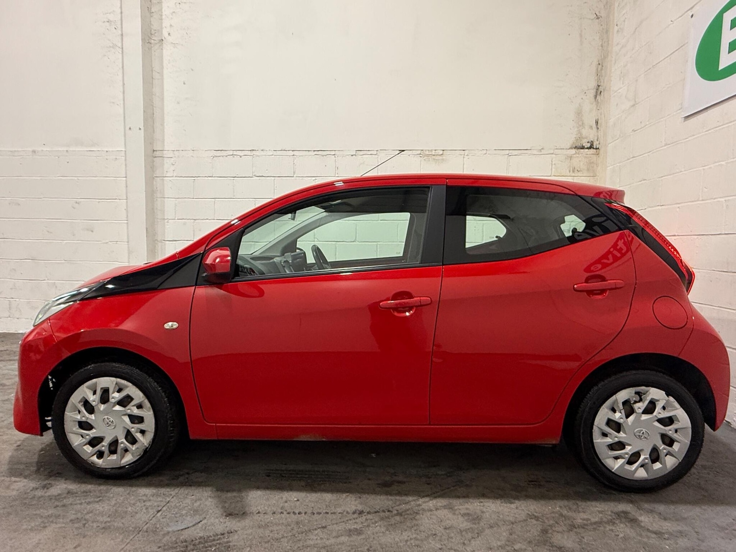Used Toyota AYGO 2019 for sale - 77101933: Photo 6
