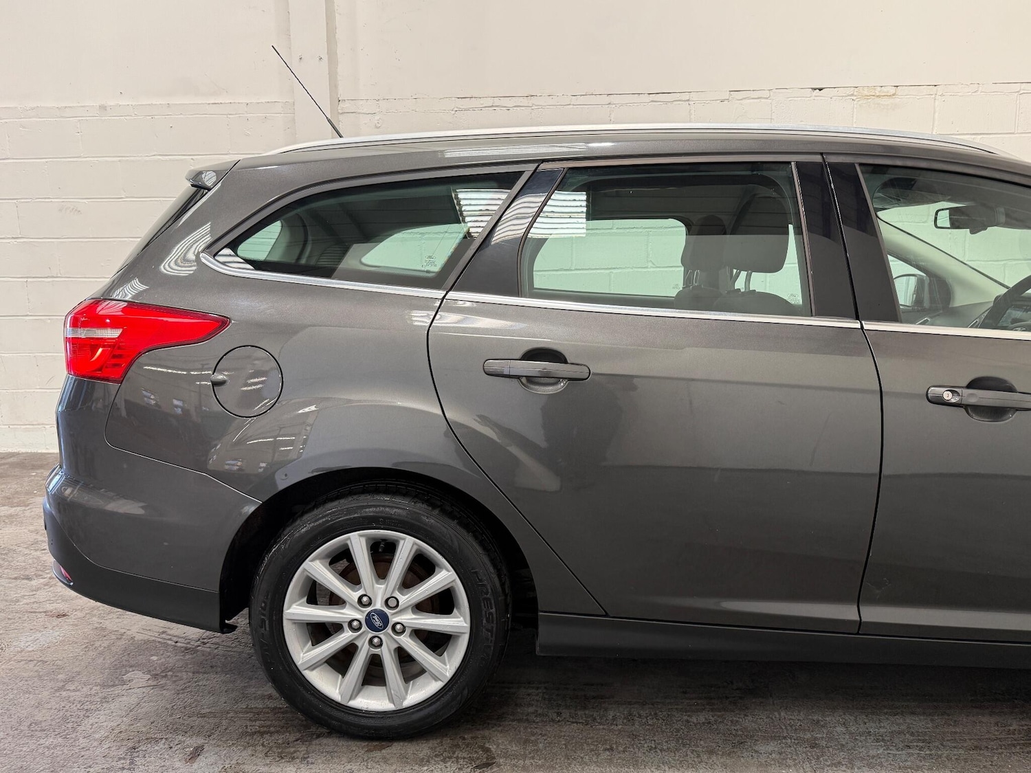 Used Ford Focus 2017 for sale - 76620110: Photo 10