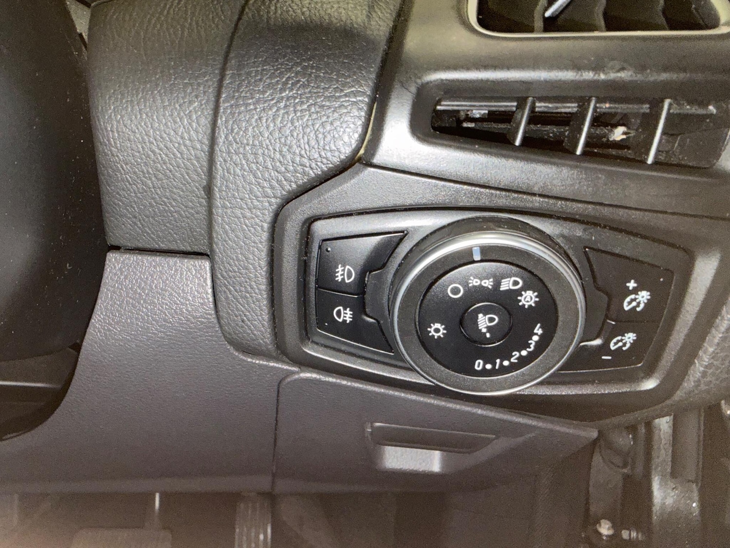 Used Ford Focus 2017 for sale - 76620110: Photo 30