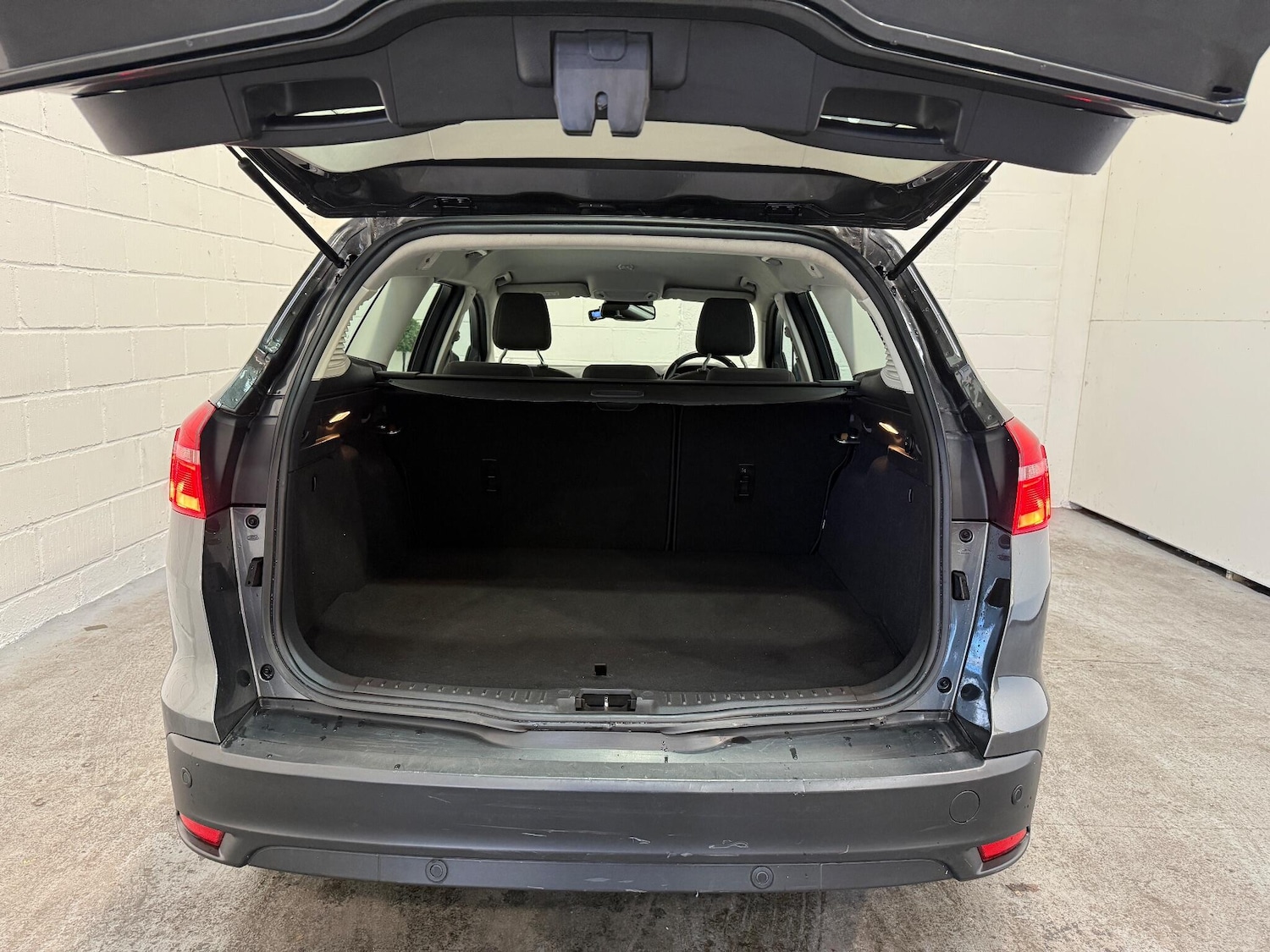 Used Ford Focus 2017 for sale - 76620110: Photo 36