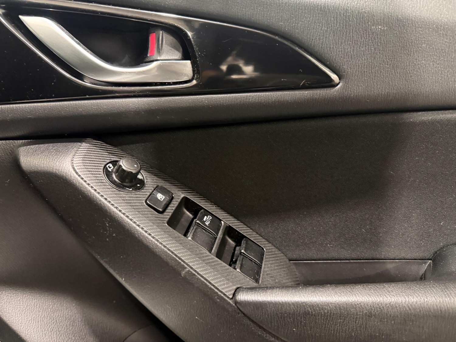 Used Mazda Mazda3 2014 for sale - 76823995: Photo 28