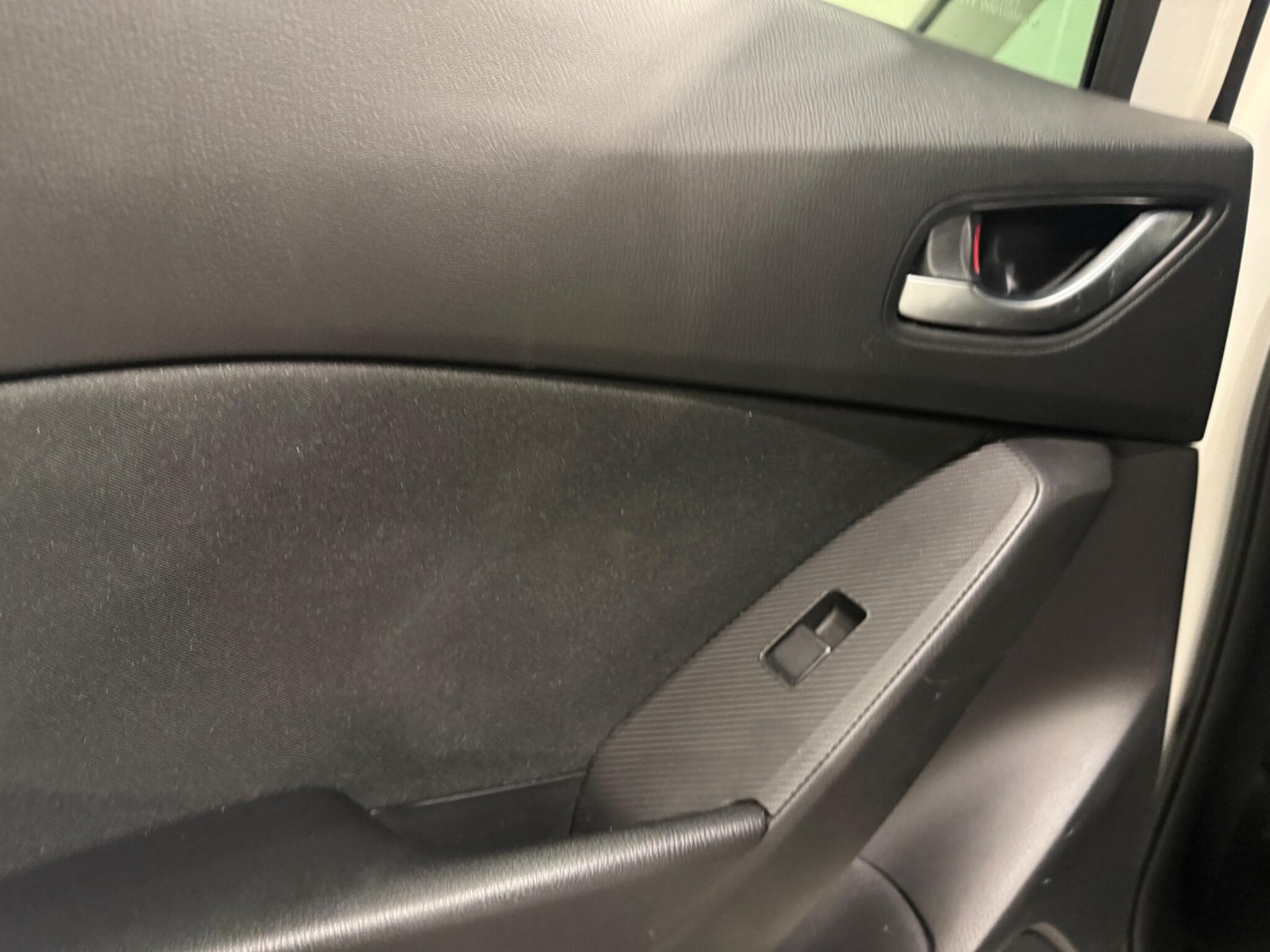 Used Mazda Mazda3 2014 for sale - 76823995: Photo 29