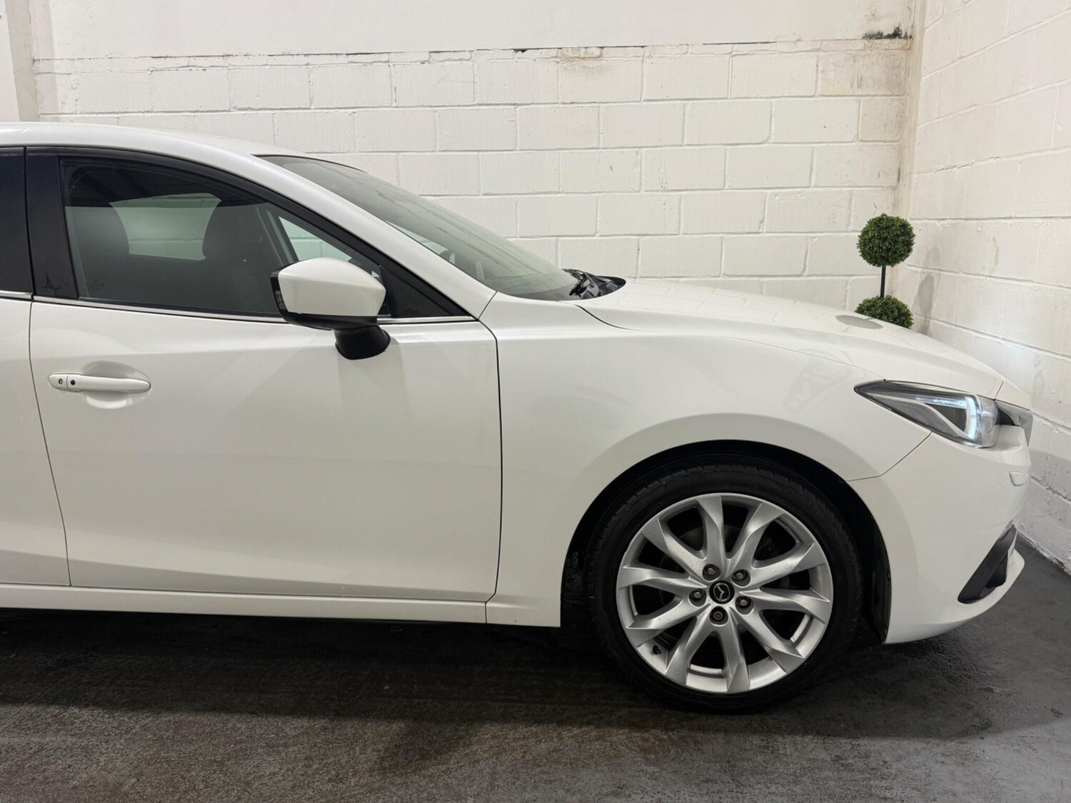 Used Mazda Mazda3 2014 for sale - 76823995: Photo 5