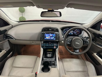 Used Jaguar XE 2015 for sale - 75520737: Photo