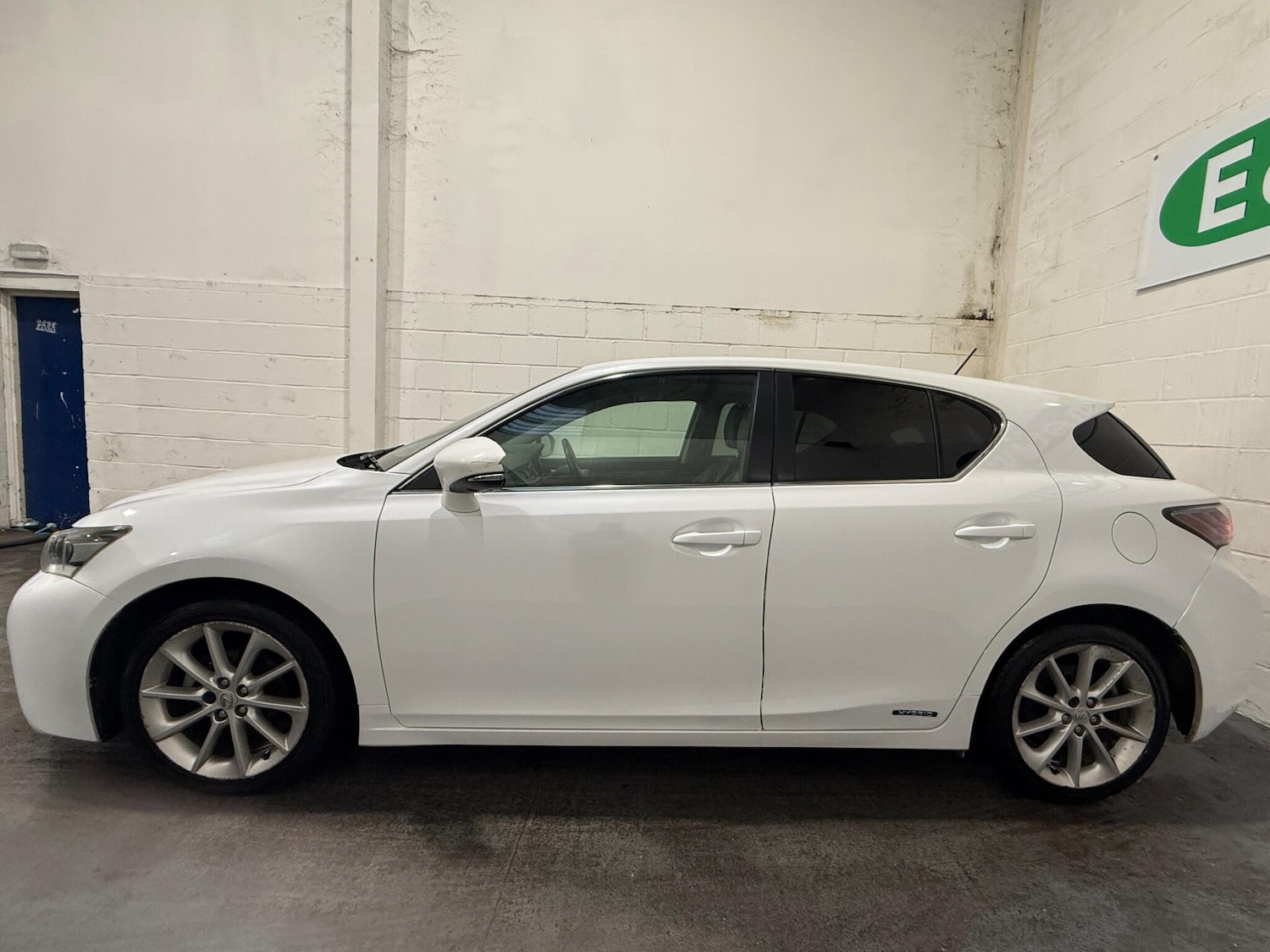 Used Lexus CT 2011 for sale - 77625225: Photo 7